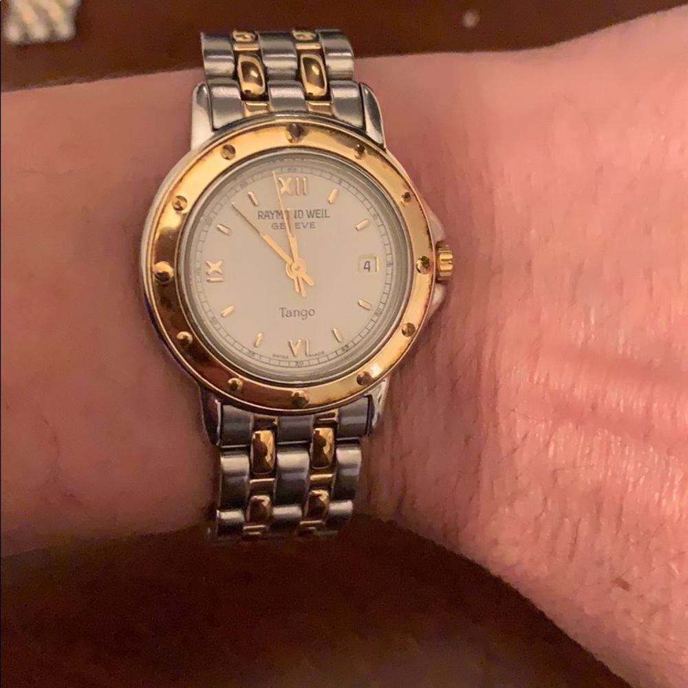 EUC Raymond Weil Women’s Tango Watch